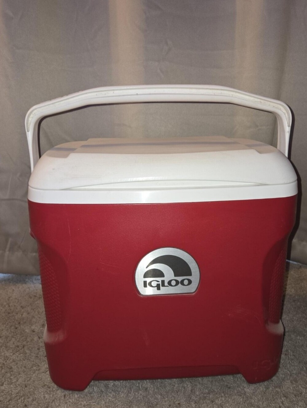 Igloo Contour Cooler With Handles Portable Red 30 Quart